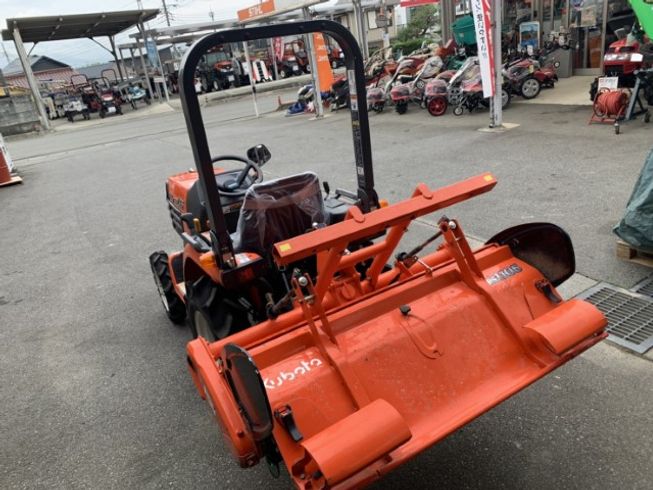 トラクター GB135BAN 写真５